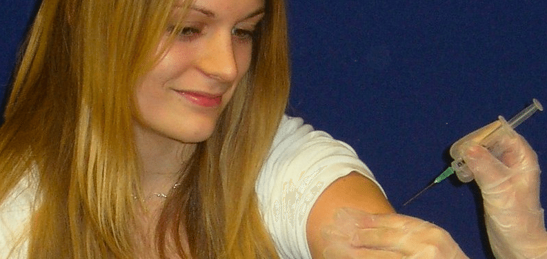 Students Urged To Get Meningitis W Vaccine