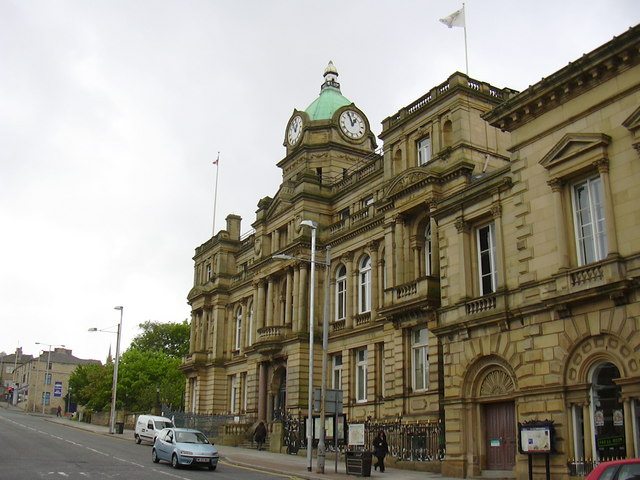 Extra training for taxi drivers set to be introduced by Burnley Council