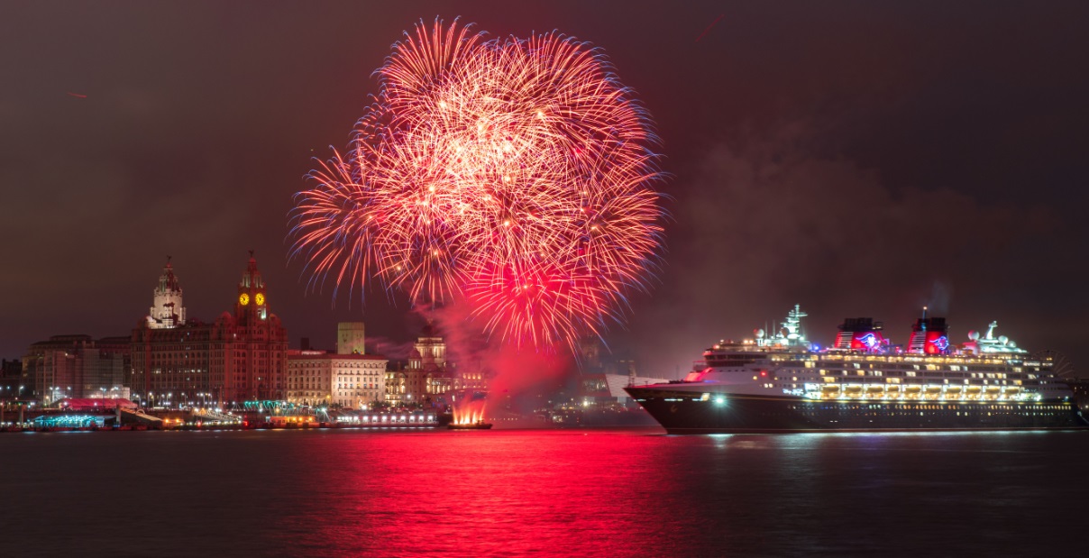 Cruise film makes a splash