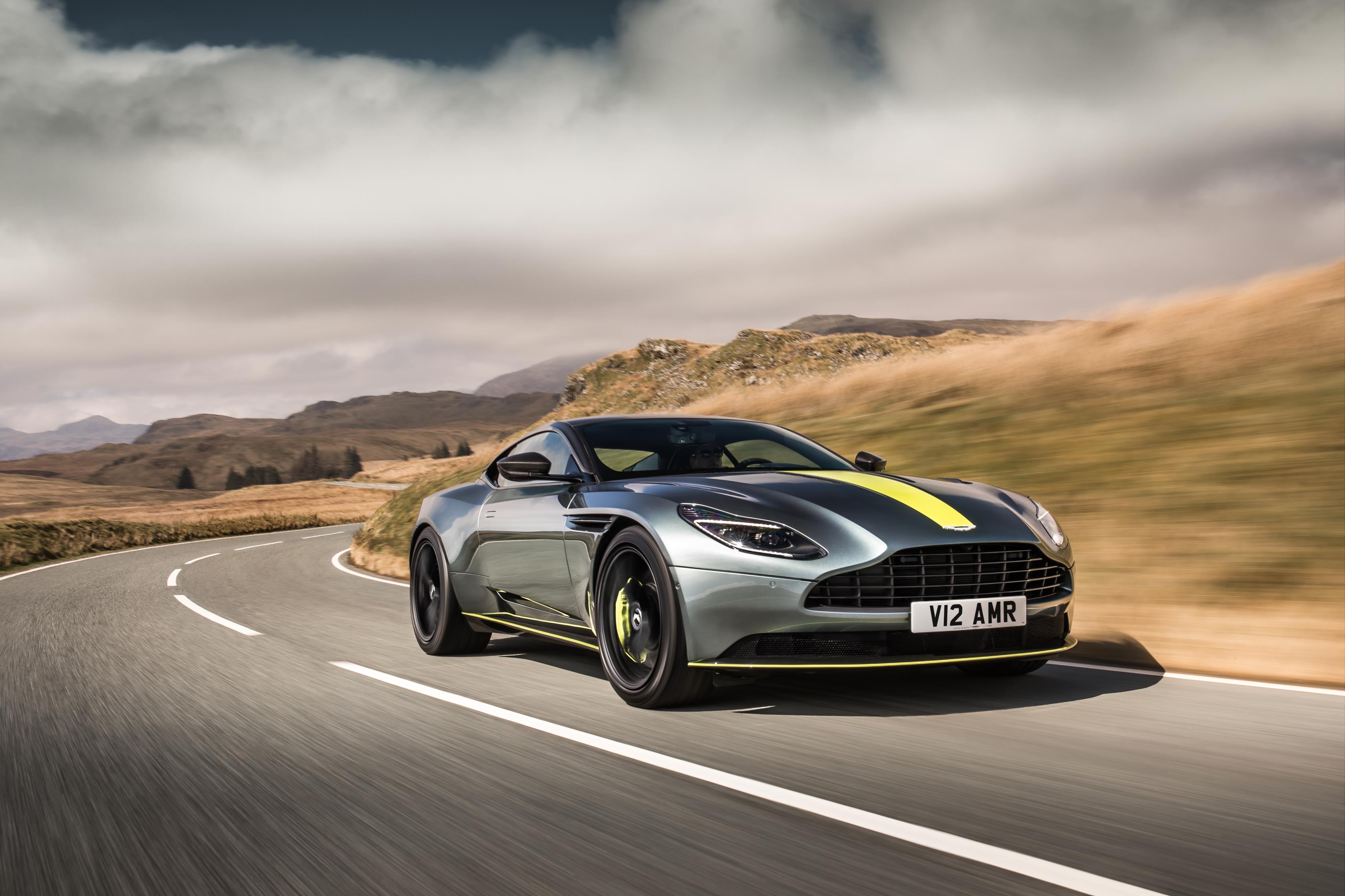 DB11 AMR – NEW PERFORMANCE FLAGSHIP OF THE DB11 RANGE