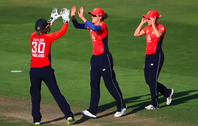 England Women Beat New Zealand At Bristol
