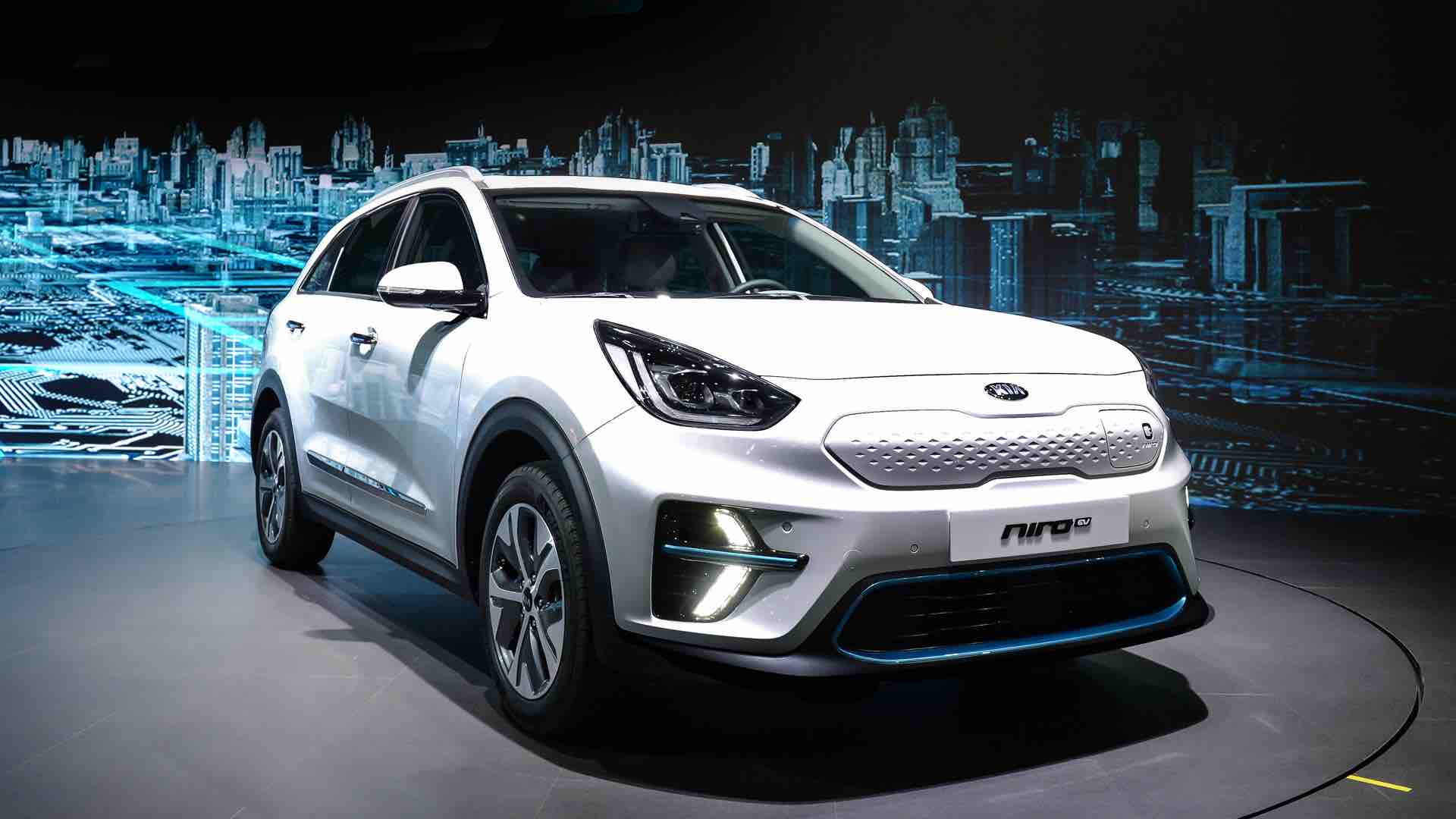 KIA REVEALS ALL-ELECTRIC NIRO EV AT BUSAN MOTOR SHOW