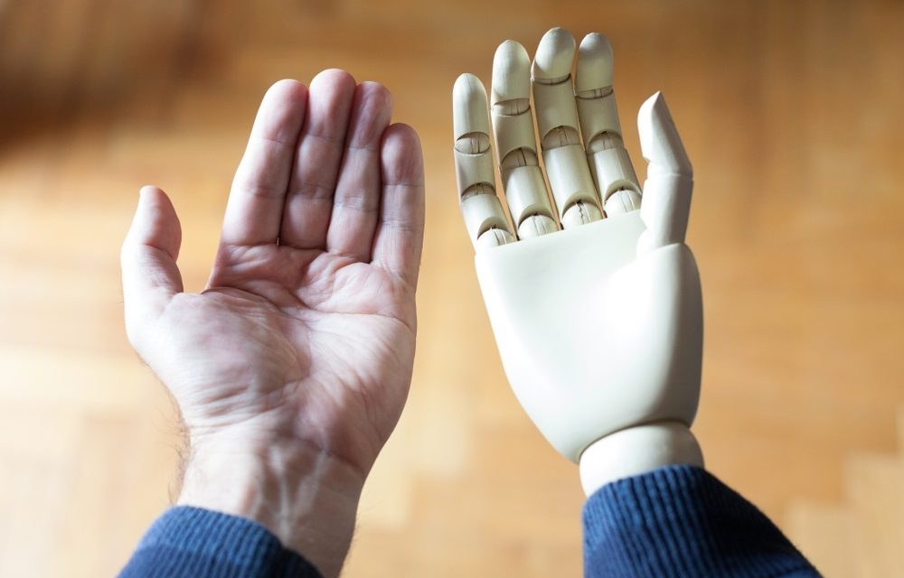 New techniques show people with artificial hands rely heavily on intact limb