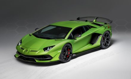 LAMBORGHINI SVJ EUROPEAN DEBUT AT SALON PRIVÉ