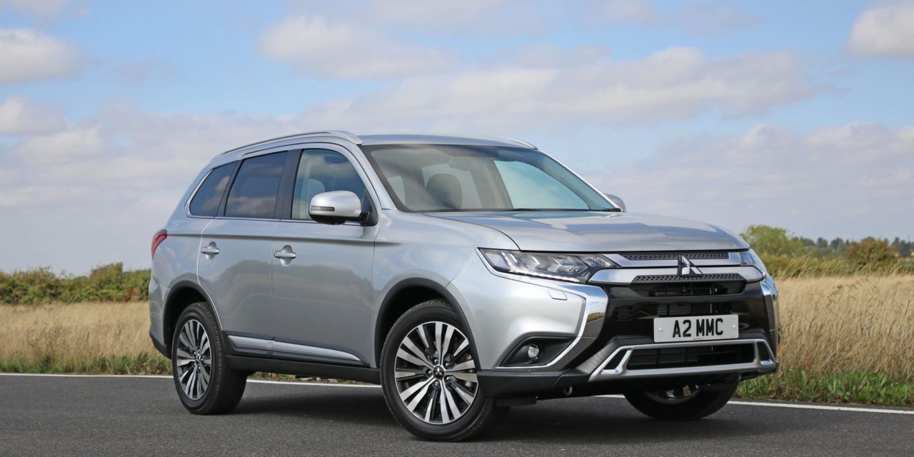 2019 MITSUBISHI OUTLANDER RANGE GROWS WITH ADDITION OF NEW PETROL-POWERED MODEL