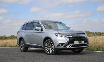 2019 MITSUBISHI OUTLANDER RANGE GROWS WITH ADDITION OF NEW PETROL-POWERED MODEL