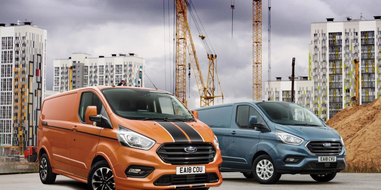 FORD TRANSIT CUSTOM IS BRITAIN’S NO.2 BEST-SELLING VEHICLE IN OCTOBER
