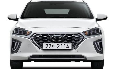 NEW HYUNDAI IONIQ HYBRID AND PLUG-IN MAXIMISE CONNECTIVITY
