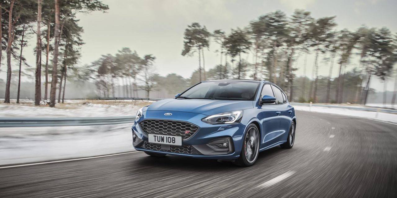ALL-NEW FORD FOCUS ST BLENDS TRACK-DAY PERFORMANCE, B‑ROAD FUN AND EVERYDAY USABILITY WITHOUT COMPROMISE
