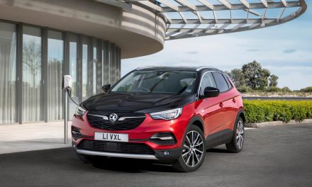 VAUXHALL GOES ELECTRIC WITH NEW GRANDLAND X ALL-WHEEL DRIVE PLUG-IN HYBRID