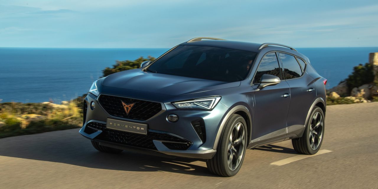 FIRST DYNAMIC PICTURES OF CUPRA FORMENTOR REVEALED