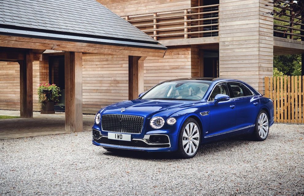 BENTLEY REVEALS EXCLUSIVE FLYING SPUR FIRST EDITION AT THE ELTON JOHN AIDS FOUNDATION GALA