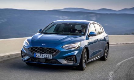 ALL-NEW FORD FOCUS ST BLENDS TRACK-DAY PERFORMANCE, B‑ROAD FUN AND EVERYDAY USABILITY WITHOUT COMPROMISE