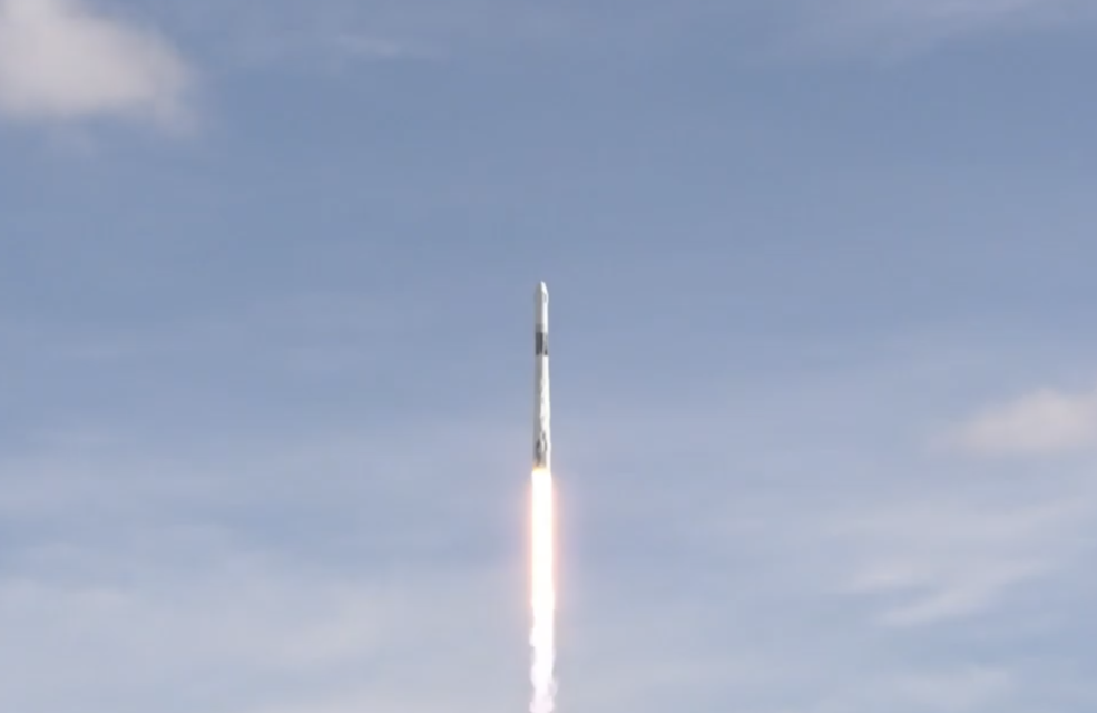 SpaceX Dragon en Route to Space Station with NASA Science, Cargo