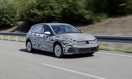 FINAL TESTING PHASE OF THE NEW GOLF HAS STARTED