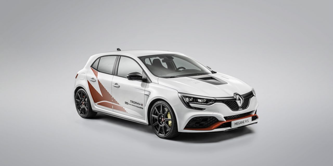 RENAULT REVEALS UK PRICING FOR RECORD-BREAKING MEGANE R.S. TROPHY-R