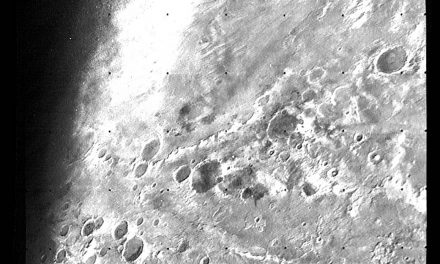 Mariner 6 and 7 Explore the Red Planet