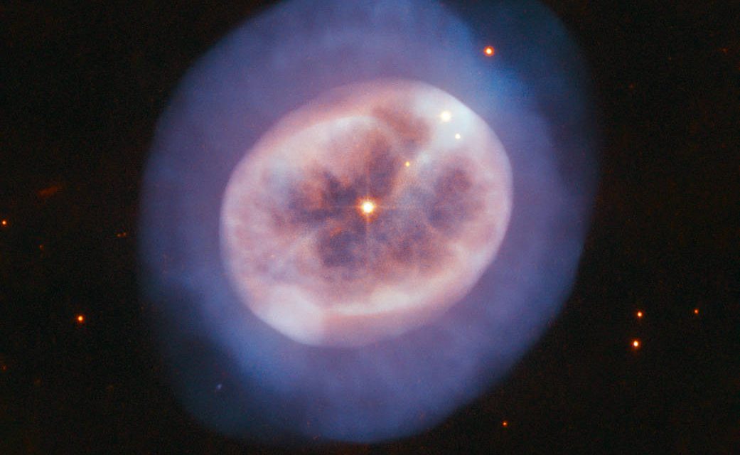 Hubble’s Portrait of Star’s Gaseous Glow