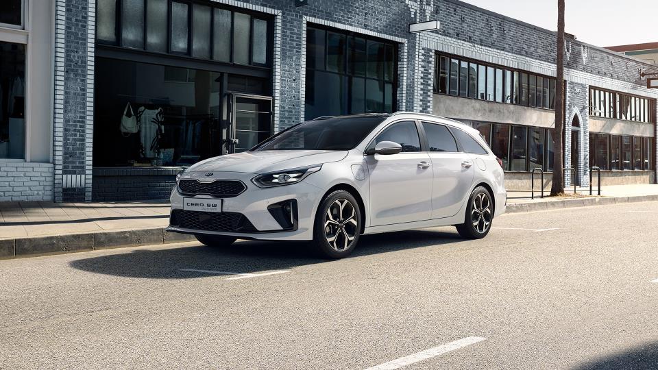 KIA MOTORS REVEALS EFFICIENT, LOW-EMISSIONS PLUG-IN HYBRID VARIANTS OF KIA XCEED AND CEED SPORTSWAGON