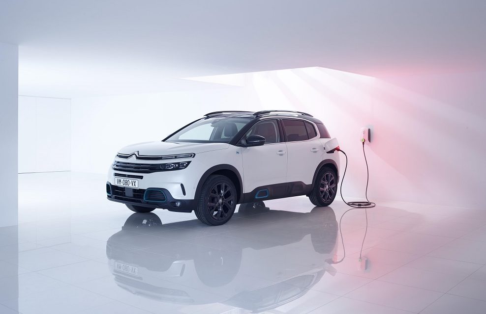 NEW C5 AIRCROSS SUV HYBRID: Ë-COMFORT CLASS SUV