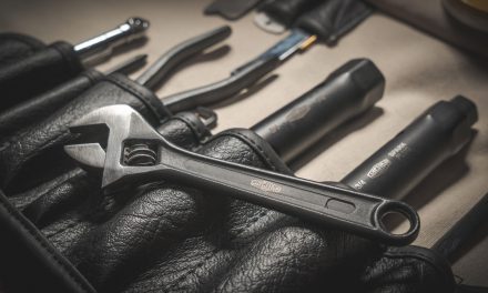 FINISHING TOUCH: JAGUAR CLASSIC REINTRODUCES ORIGINAL E-TYPE TOOLKIT