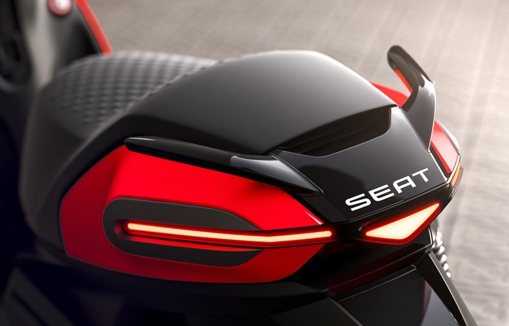 SEAT BREAKS INTO THE MOTORCYCLE MARKET WITH A FULLY ELECTRIC eSCOOTER