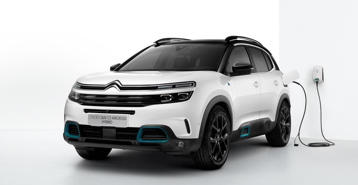 WORLD PREMIERE OF NEW C5 AIRCROSS SUV HYBRID AT 2020 BRUSSELS MOTOR SHOW