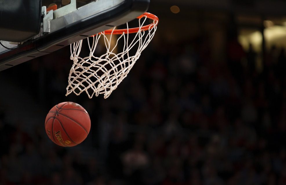 Thinking about putting a bet on basketball? Here’s some advice