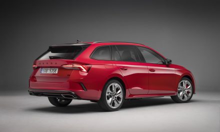 ŠKODA OCTAVIA vRS iV: SUSTAINABLE YET SPORTY