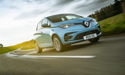 RENAULT UK MAINTAINS £3,500 PLUG-IN CAR GRANT ON NEW ZOE DURING MARCH