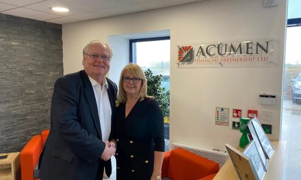 LORD DIGBY JONES VISITS WEST LANCASHIRE BUSINESS LEADERS
