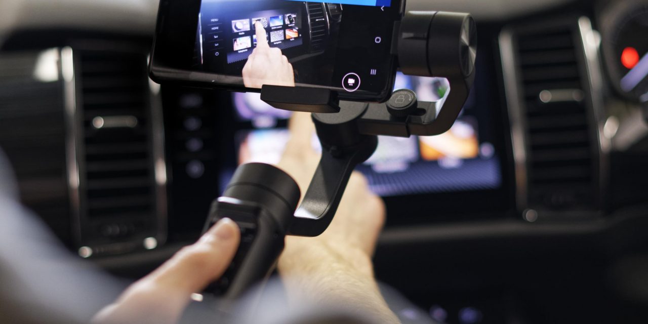 ŠKODA VIRTUAL SHOWROOM RELOCATES TO HOME TO CONTINUE TO HELP CUSTOMERS WITH THEIR CAR ENQUIRIES