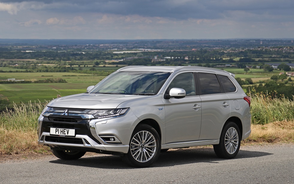 SUMMER SAVINGS OF UP TO £4,000 FOR MITSUBISHI MOTORS CUSTOMERS