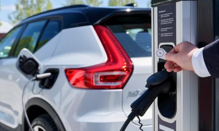 VOLVO CARS AND PLUGSURFING OFFER EUROPE-WIDE CHARGING SERVICE ON ALL ELECTRIC MODELS