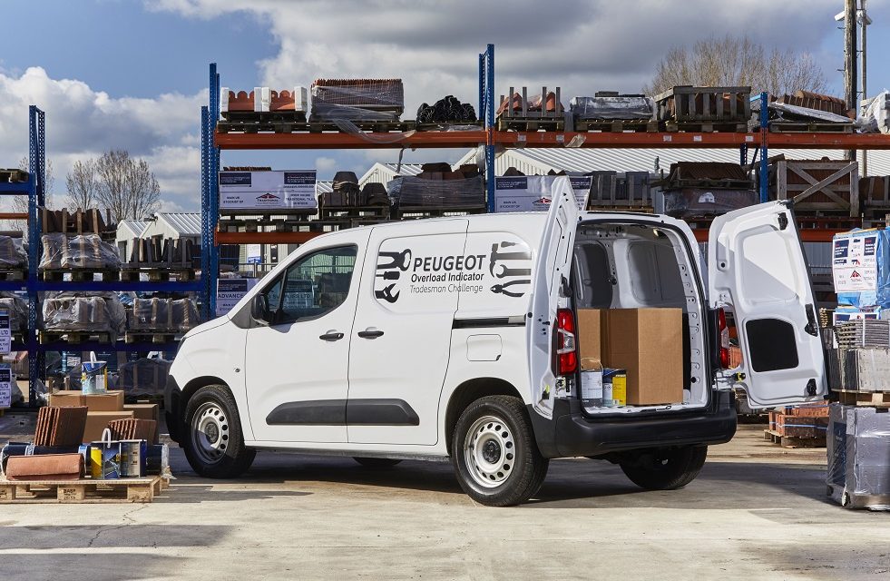 PEUGEOT PARTNER VAN TECHNOLOGY ALERTS DRIVERS TO OVERLOADING RISK