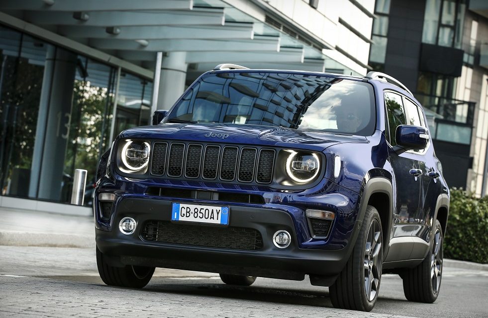 RENEGADE 4XE: THE JEEP® TAKE ON THE PLUG-IN HYBRID