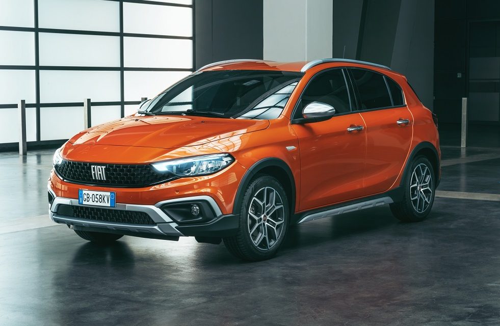 FIAT TIPO CROSS UNVEILED AS TIPO LINE-UP RECEIVES REFRESH
