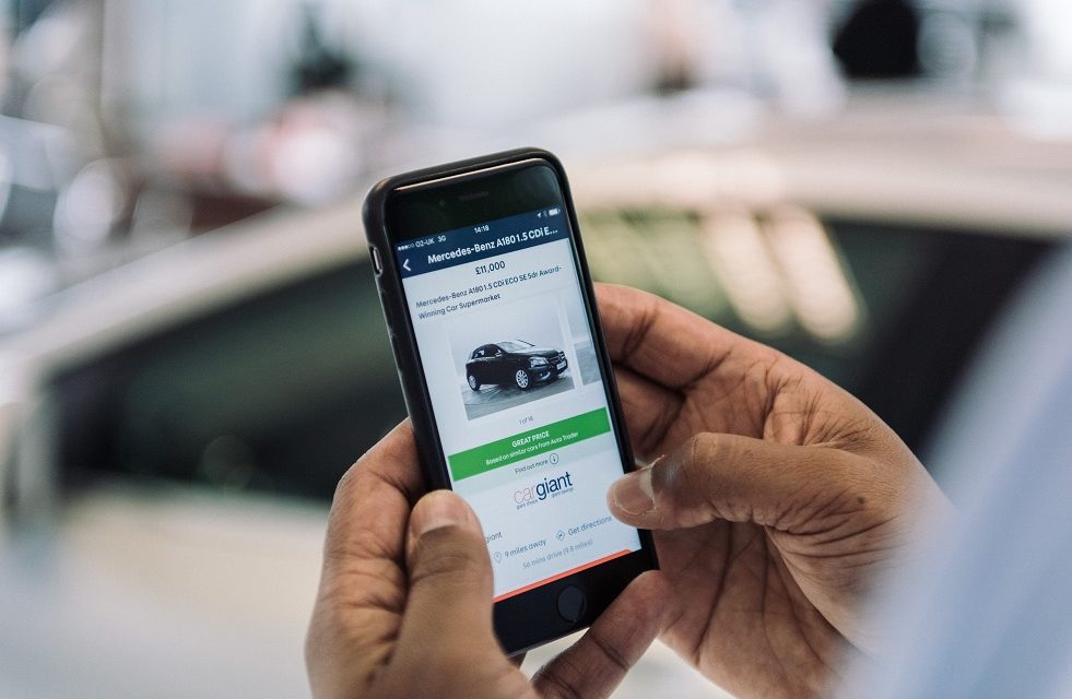 BRITS REFUSE TO LET LOCKDOWN STOP THEM BUYING CARS