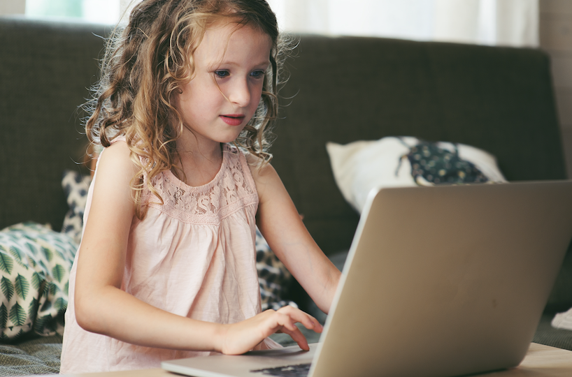 Free e-safety course for parents as children’s screen time surges