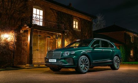 Inspired by purity, resplendent in green – a one-off Bentayga Hybrid