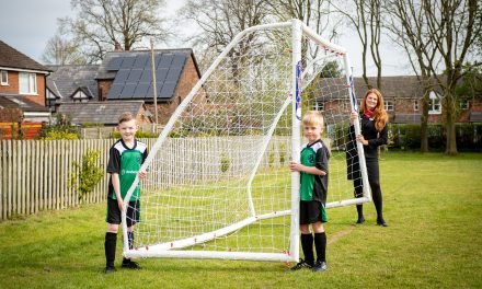 JUNIOR FOOTBALL TEAM SCORES SUPPORT FROM REDROW