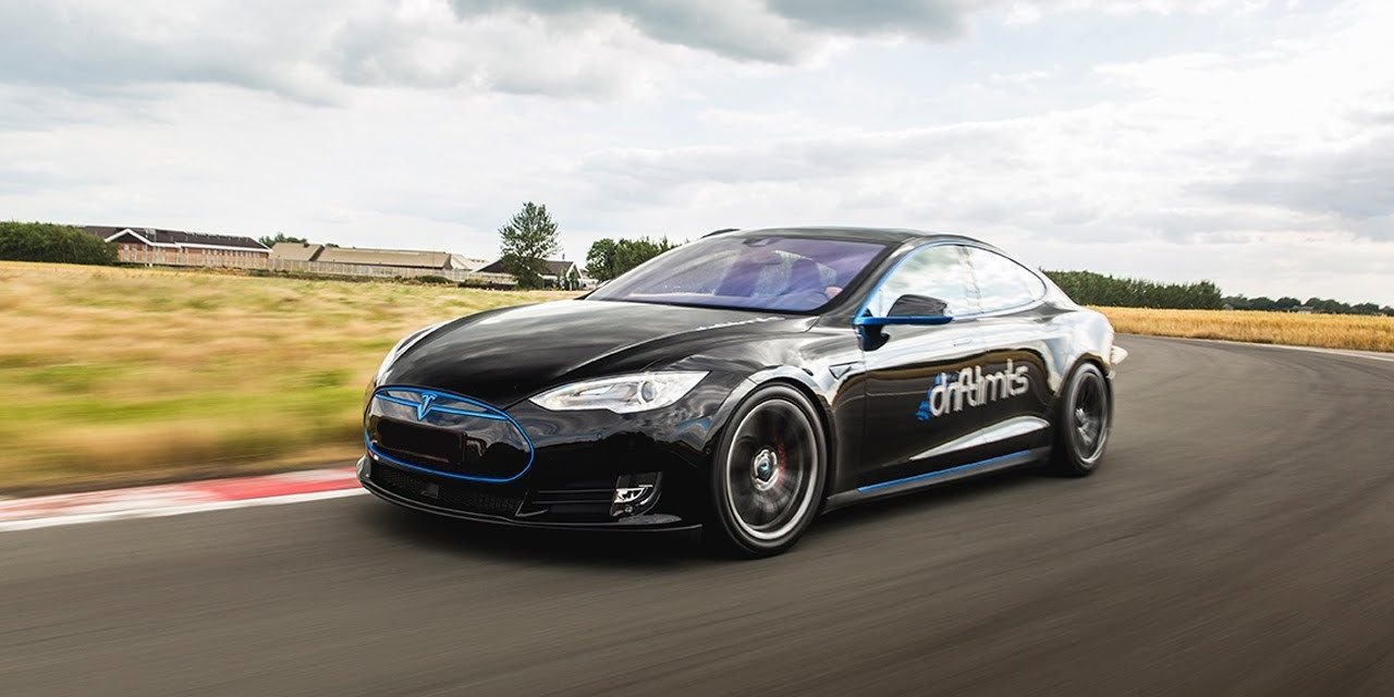 BMW i8 surges ahead of Tesla P90 in EV driving experience popularity stakes