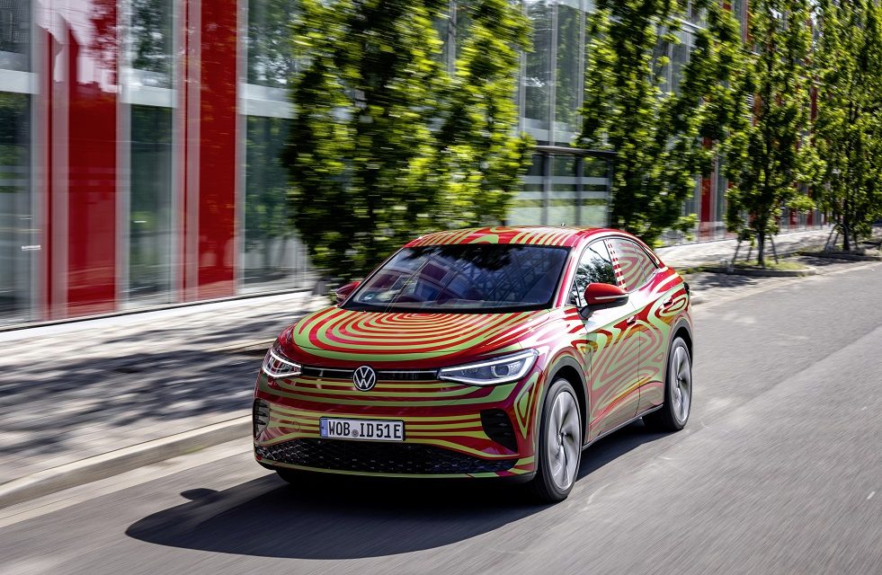 Elegant athleticism meets efficiency: Volkswagen to introduce the SUV coupé ID.5 GTX at the IAA