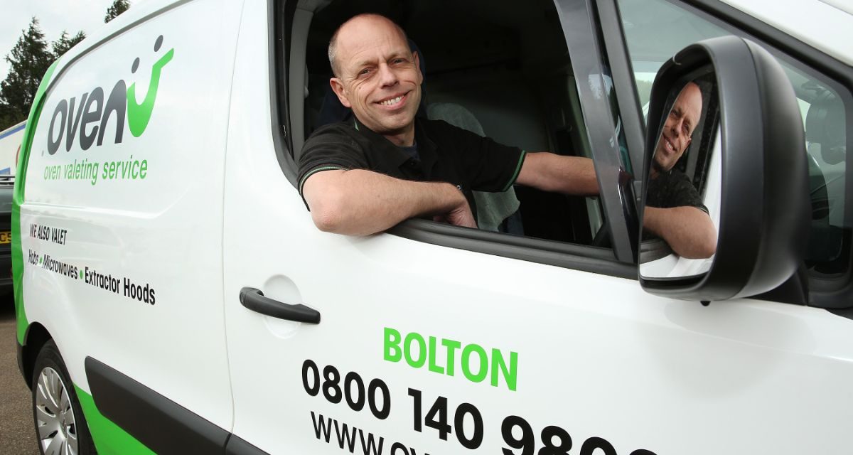 Bolton businessman Jonathan sparkles with diamond customer service award