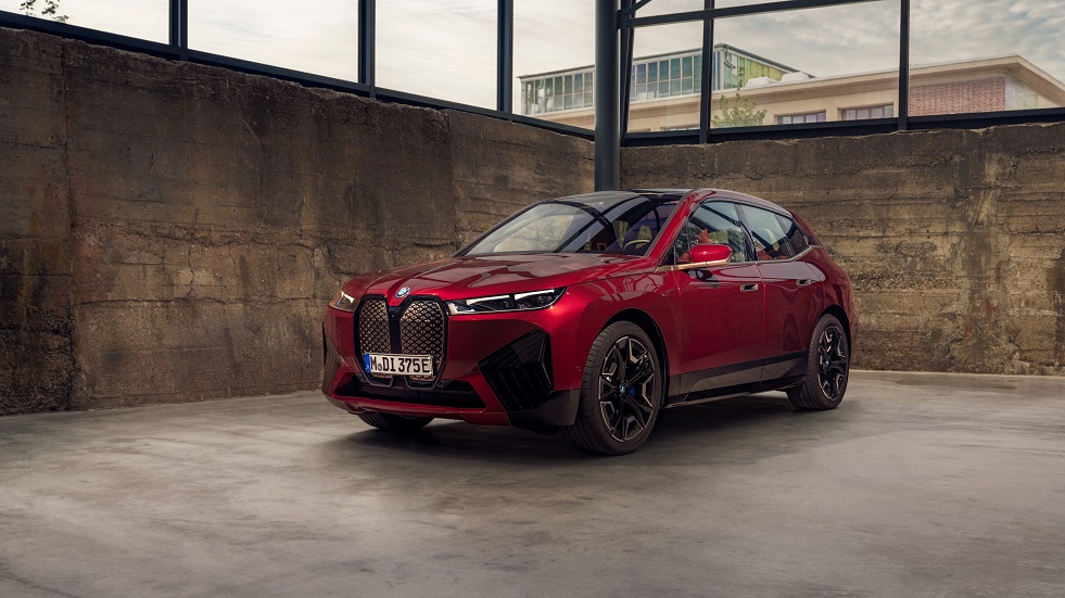 BMW iX x Bowers & Wilkins