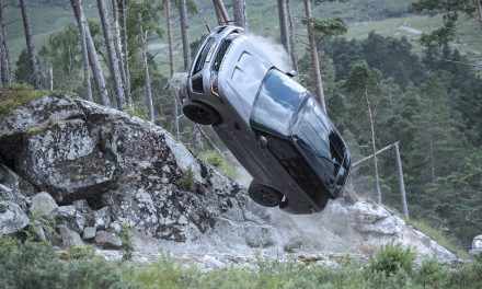 New behind-the-scenes footage shows Range Rover Sport SVR preparing to make an impact in new James Bond film