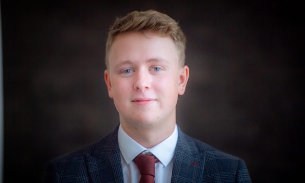 NEW APPRENTICE FOR WEST LANCS FIRM ACUMEN FINANCIAL PARTNERSHIP