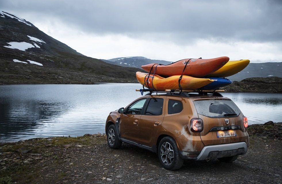 Extreme kayakers complete 5,000 mile Lapland adventure in a Dacia Duster