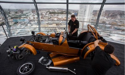 Caterham Cars completes sky-high build of new Seven 170 nearly 500 feet in the air inside British Airways i360 pod