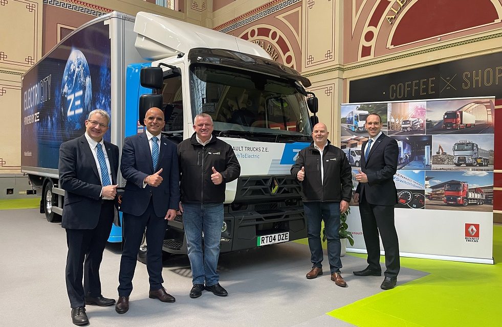 Recycling Lives electrifies waste transport with UK’s first Z.E. skip loaders